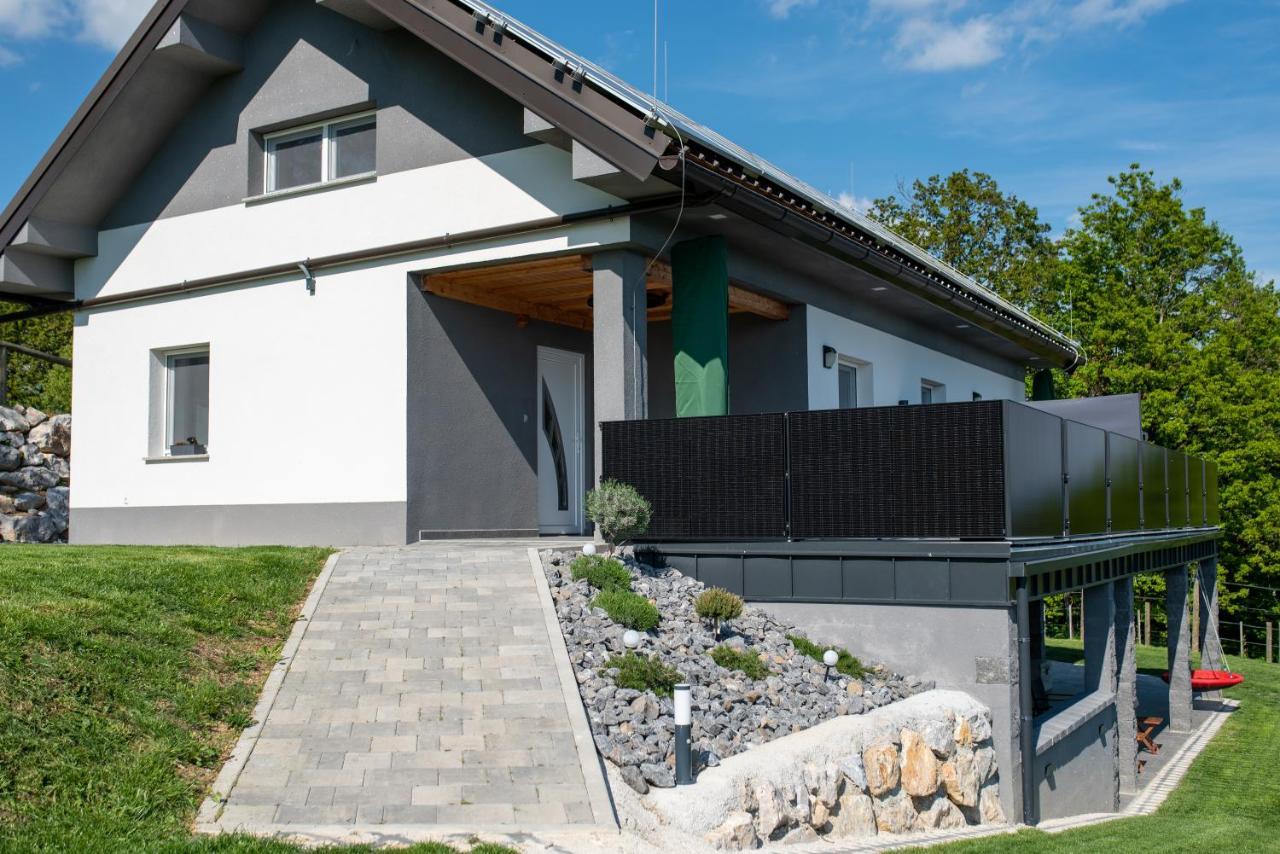 Apartmaji Gracner Dramlje Exterior photo